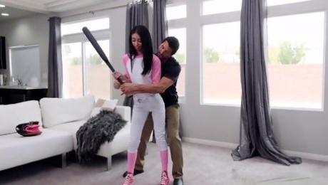 Baseball teen Jada Doll seduces her elder coach and gives him a blowjob