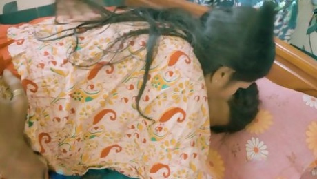 Indian Hot Aunty gets Fucked Hard